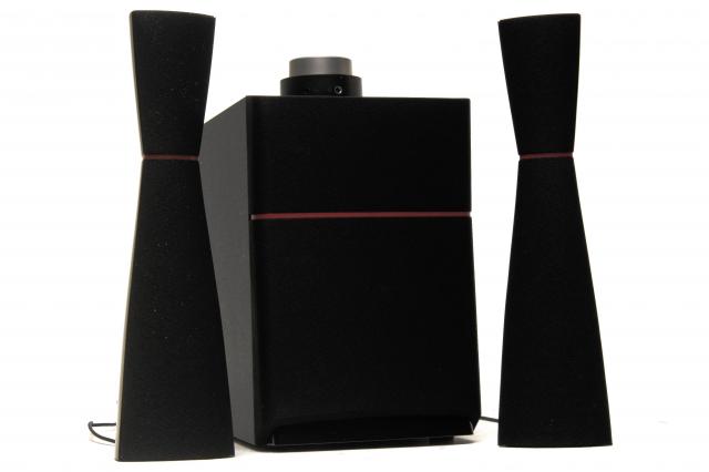 Edifier M3200